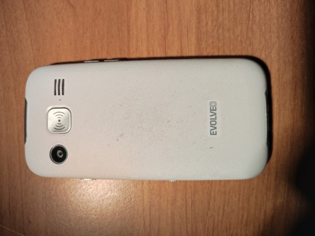 seniorský telefon Evolveo Easyphone XD - 3