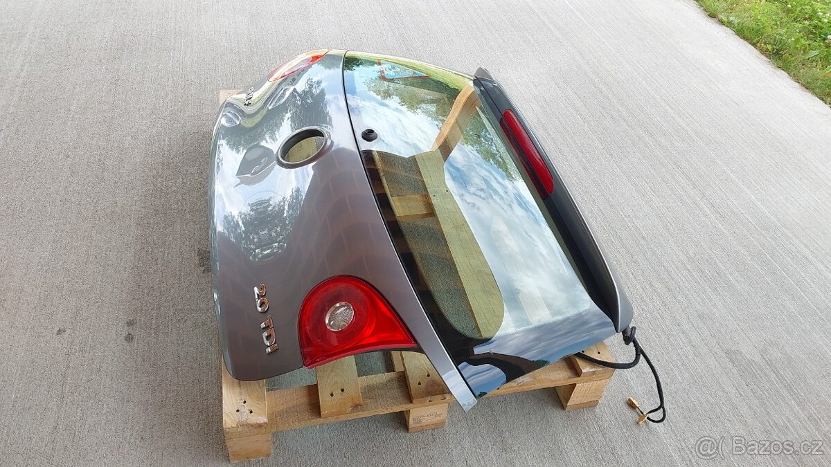 Volkswagen Golf 5 – Dveře kufru LA7T šedá - 3