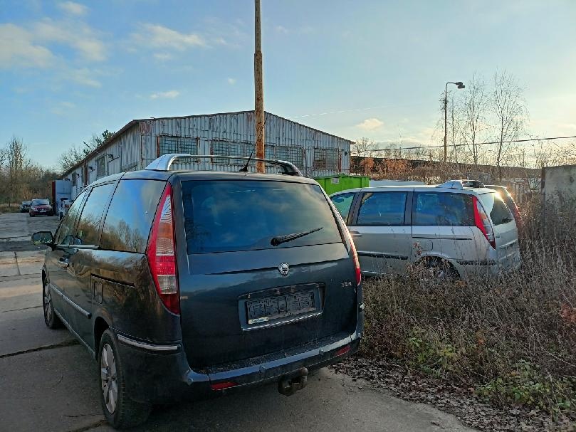 Peugeot 807, Citroen C8, Phedra, Ulysse - 3