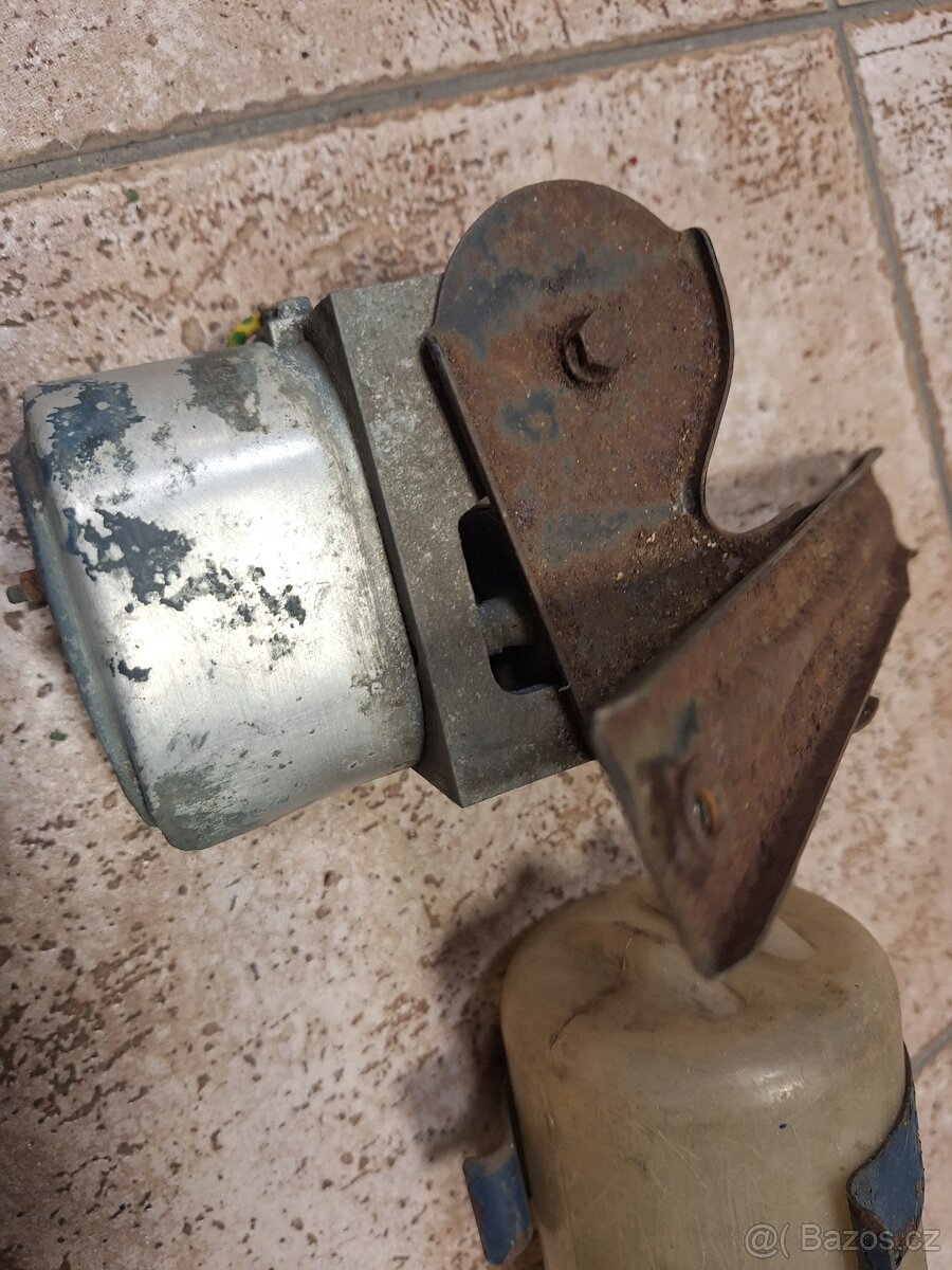 Vw brouk,dily brouka,ostřikovače - 3