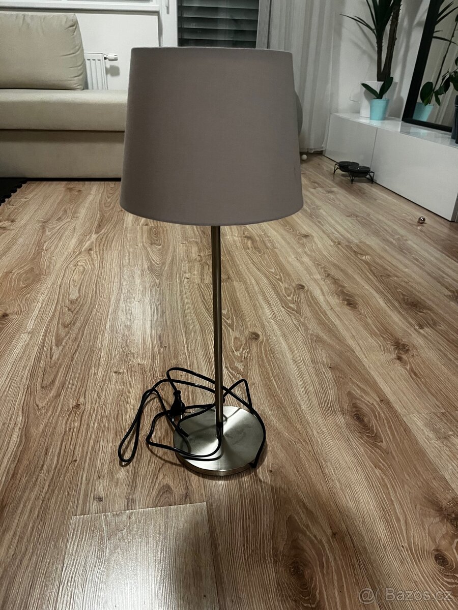 Lampička na noční stolek - 3