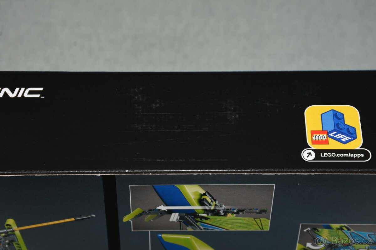 Lego 42105 - Katamarán - 3