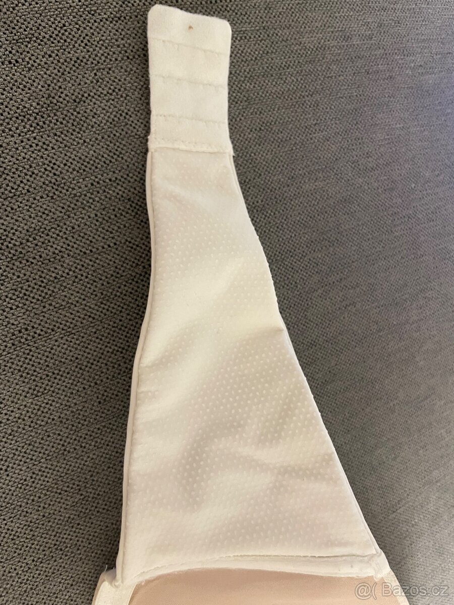 Podprsenka bez ramínek - 3