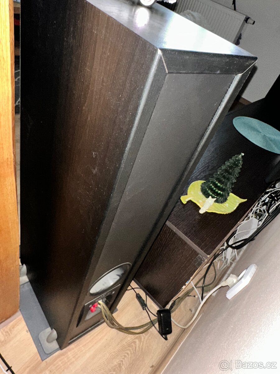 Sloupove reproduktory Jamo E850 - 3