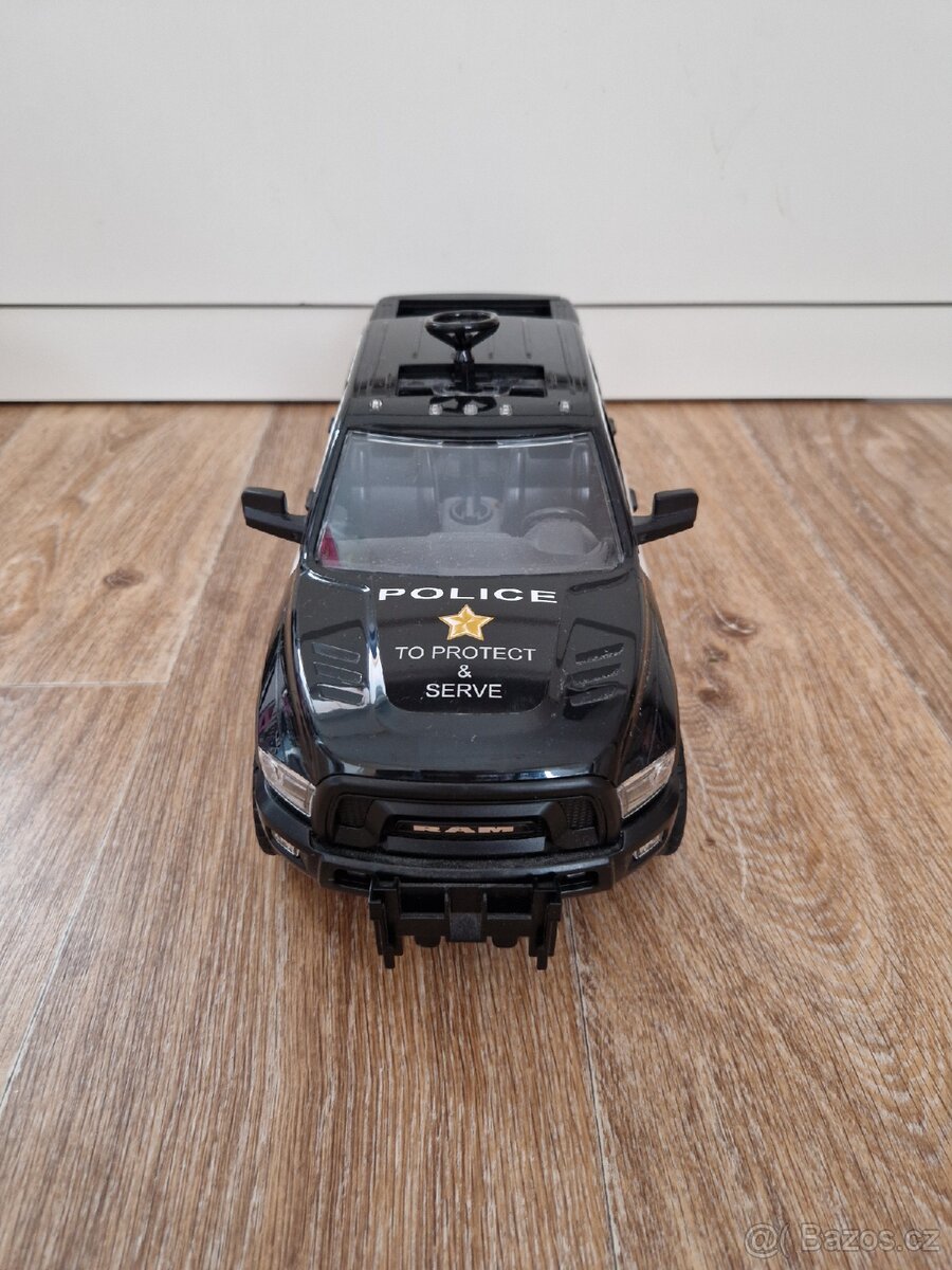 Bruder Policie auto - 3