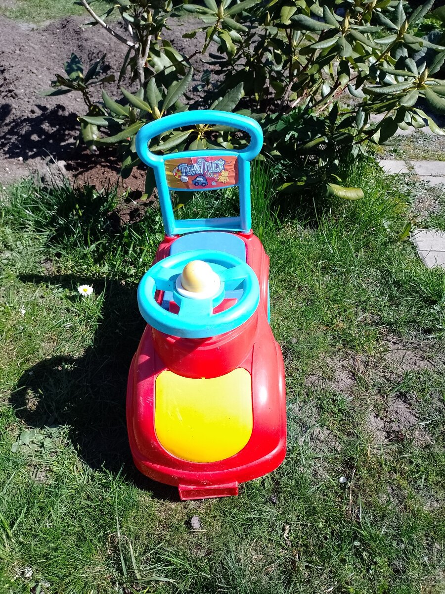 Autíčko odrážedlo - 3