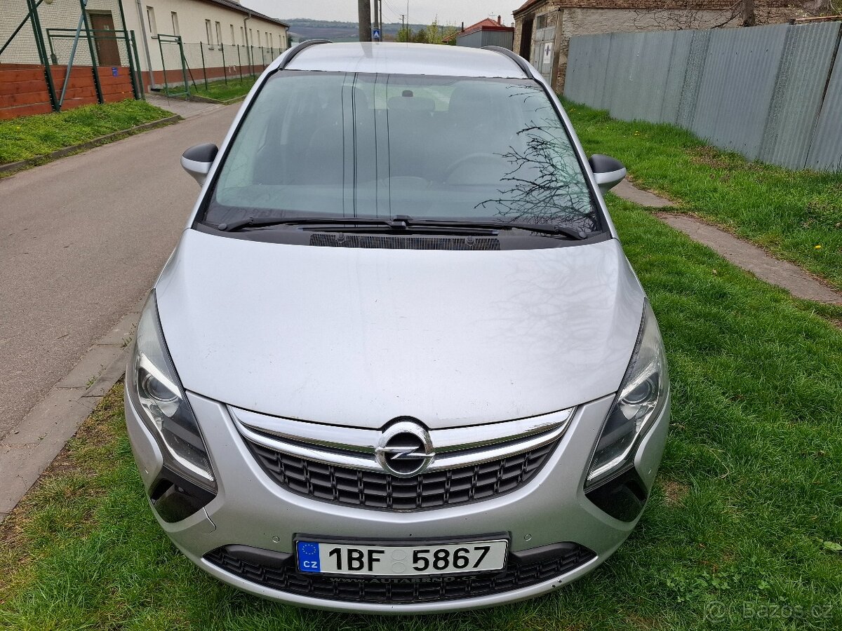 Opel Zafira Tourer - 3