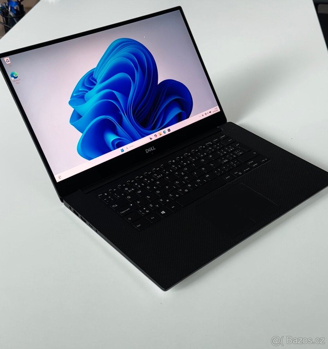 Dell XPS 15 9570 - 3