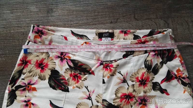 Capri kalhoty značka F&F - 3