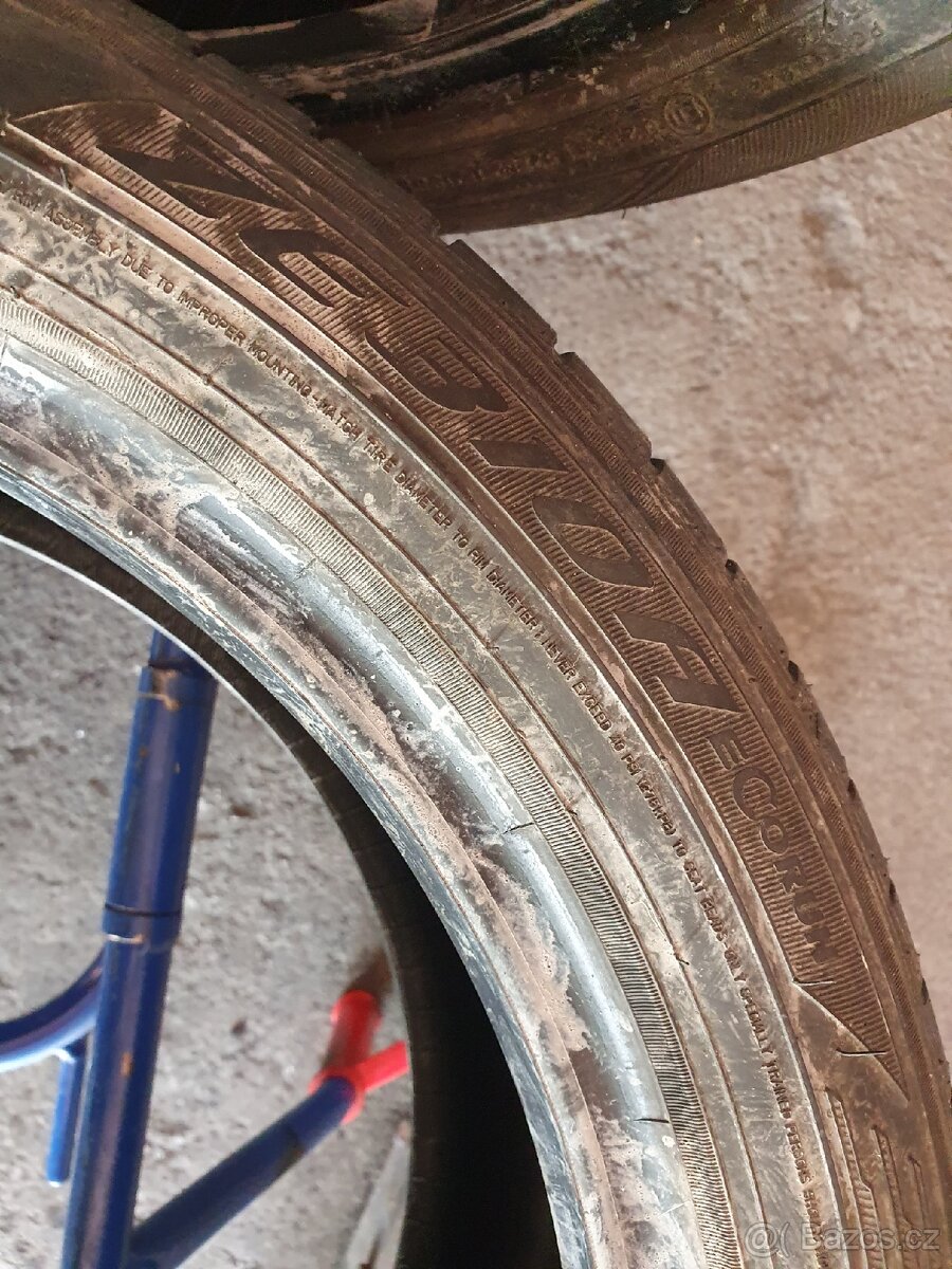 215/50/18 letni sada 90% Falken - 3