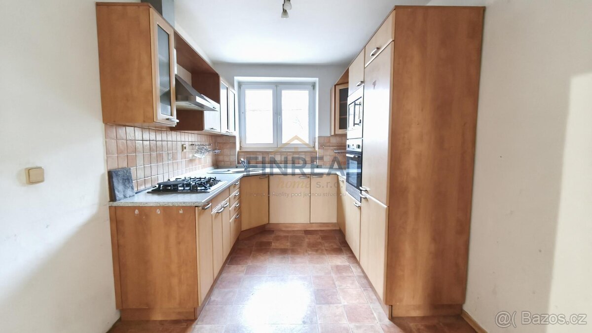 Prodej bytu 2+1 s půdní vestavbou, 104 m2, OV, ul. Podkrušno - 3