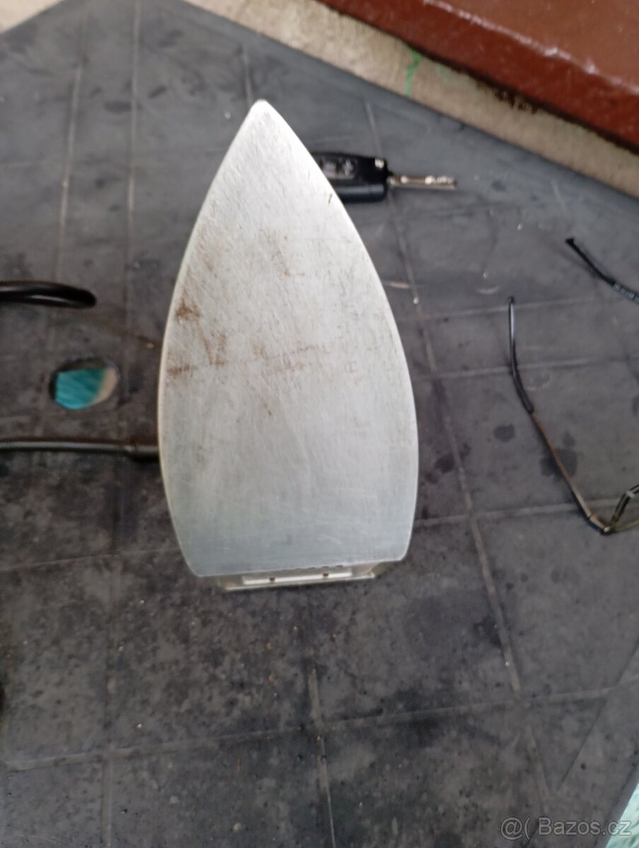 Stará žehlička - 3