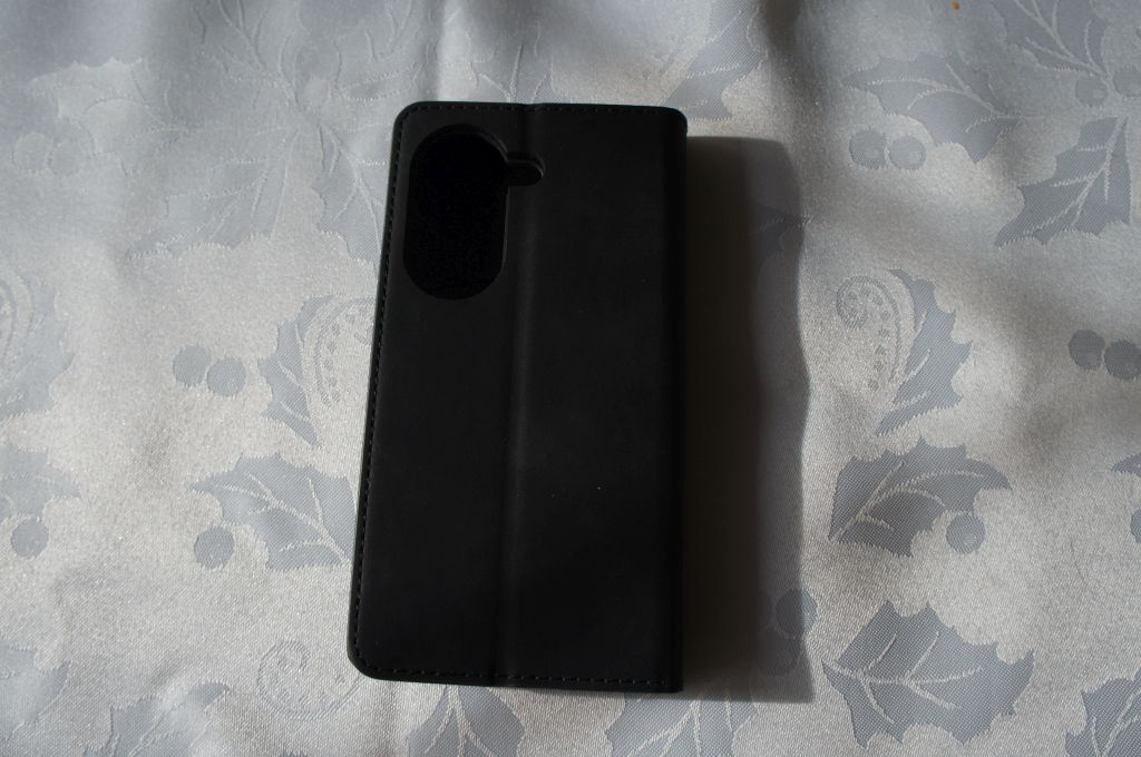 Pouzro na Asus Zenfone 10 - 3