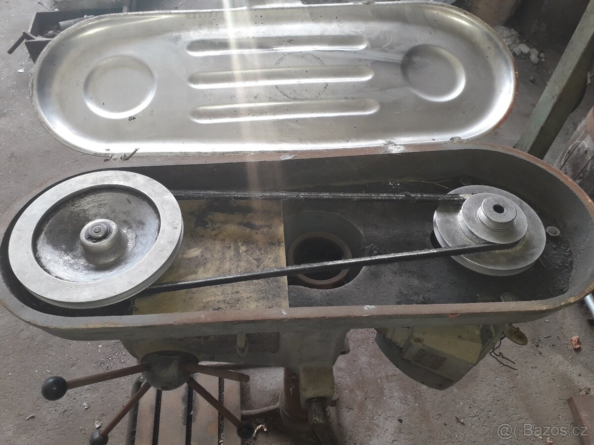 Stolní sloupová vrtačka - 3