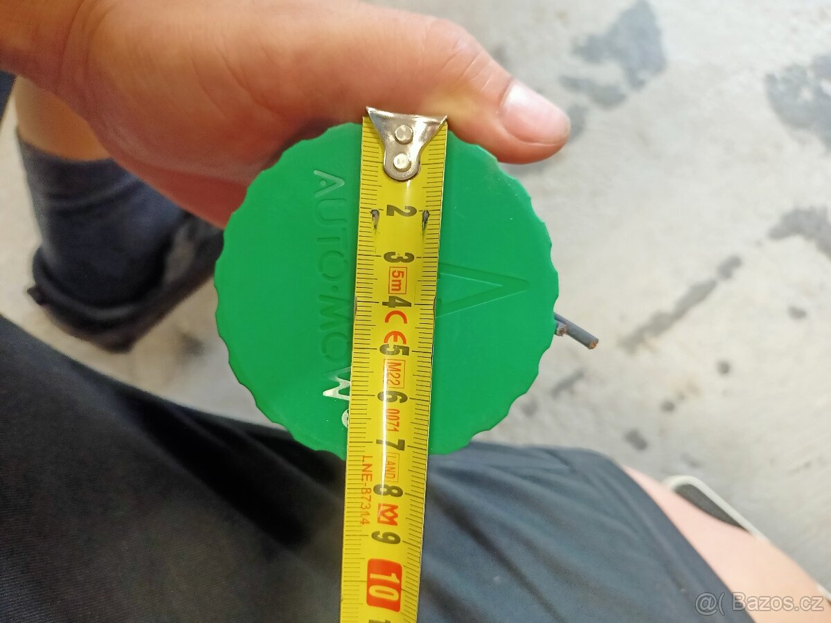 Presmerovani hranicniho dratu roboticke sekacky - 3