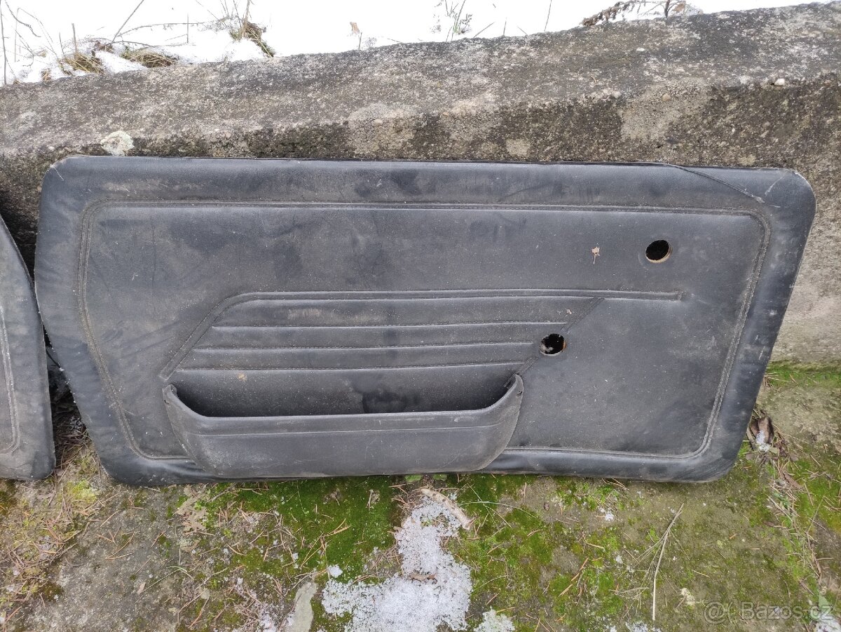 Tapecírunky dveří na Malucha - 3