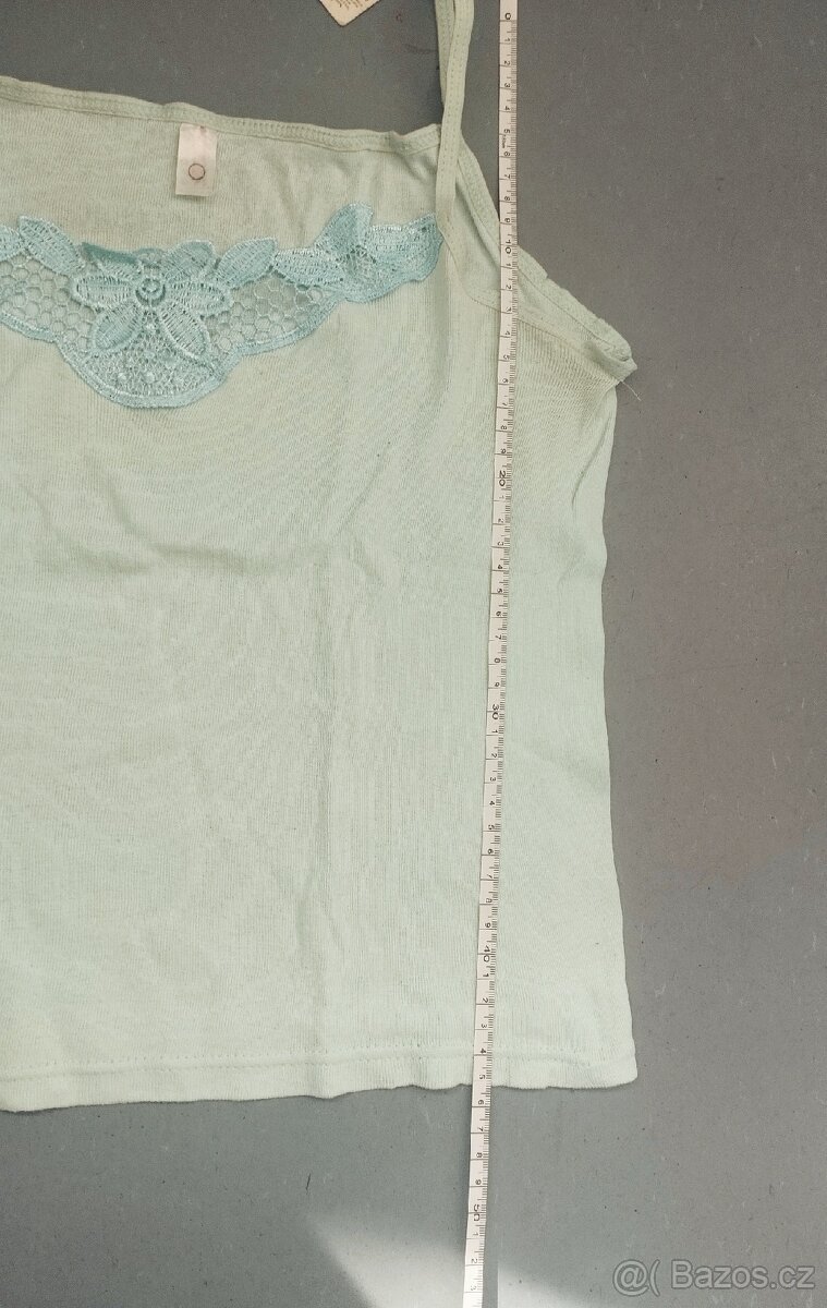 Mintové tílko s krajkou - 3