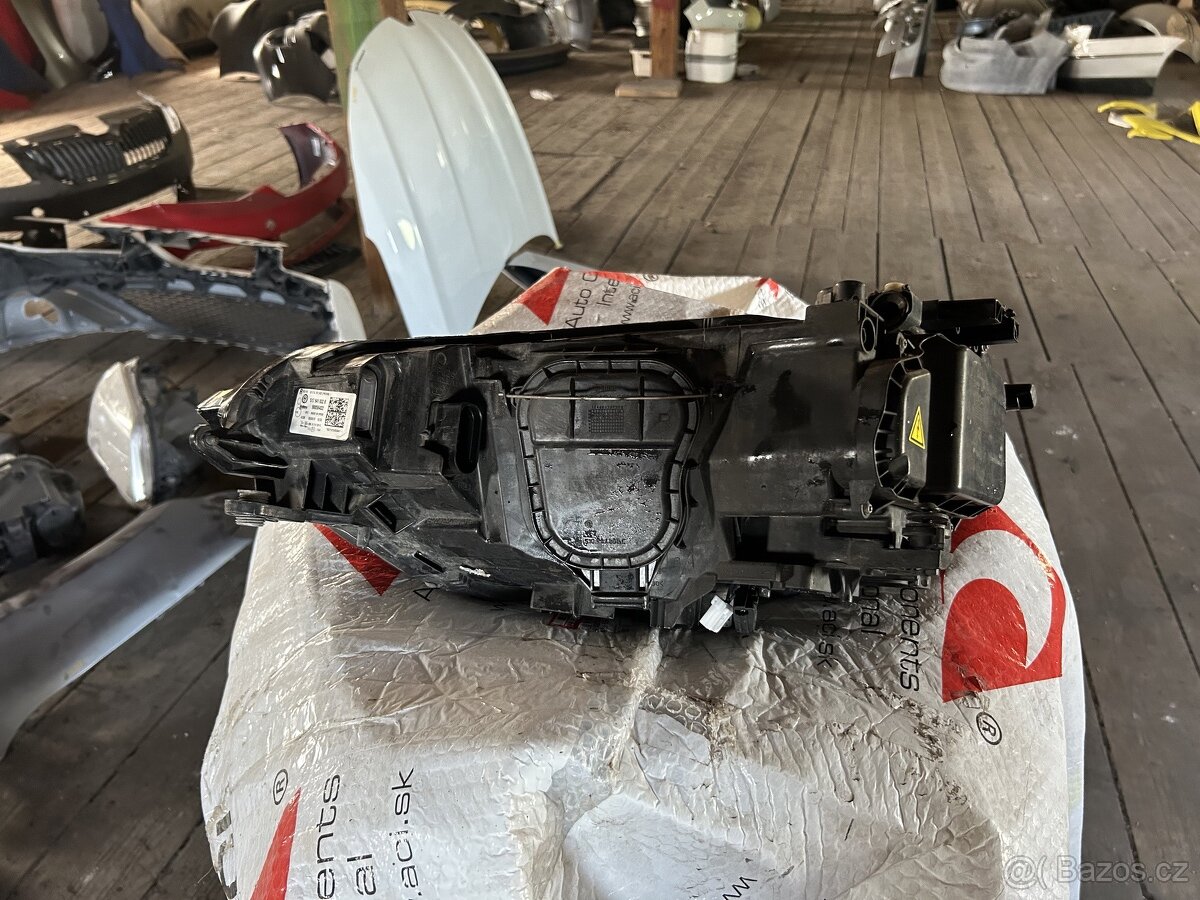 Světlo vw golf sportsvan - 3