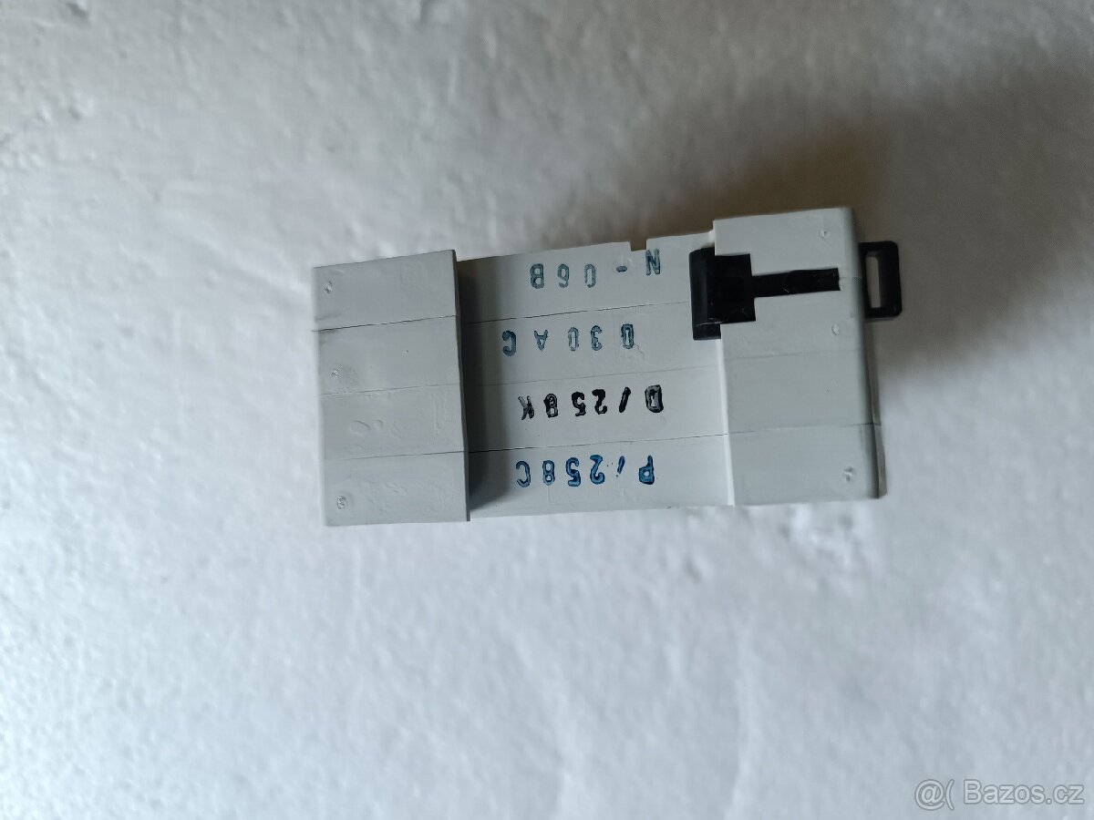 Chránič F&G 6A - 3