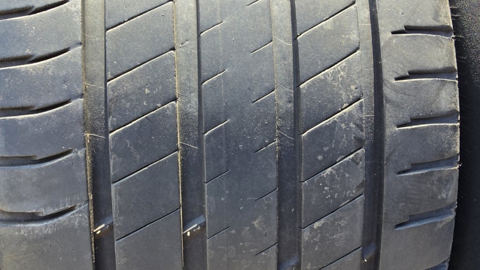 Letní pneu 255/45/20 Michelin - 3