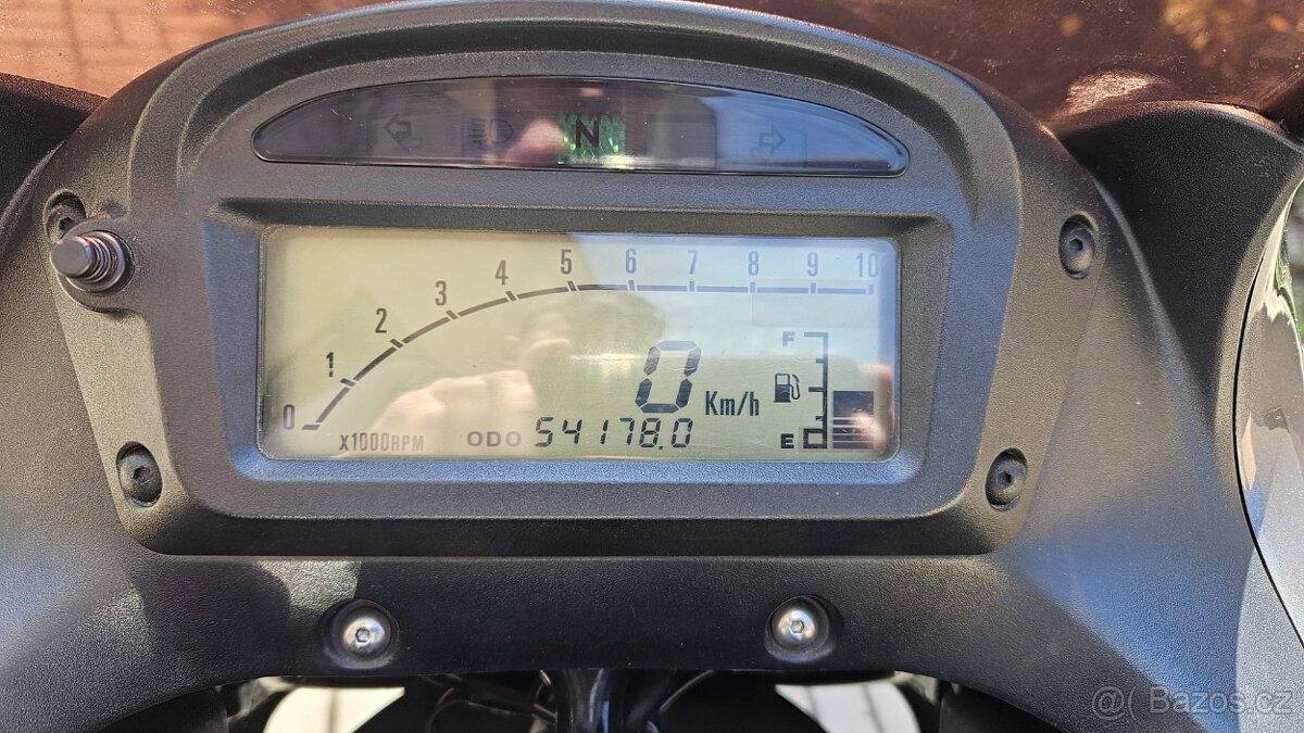 Suzuki XF650 Freewind