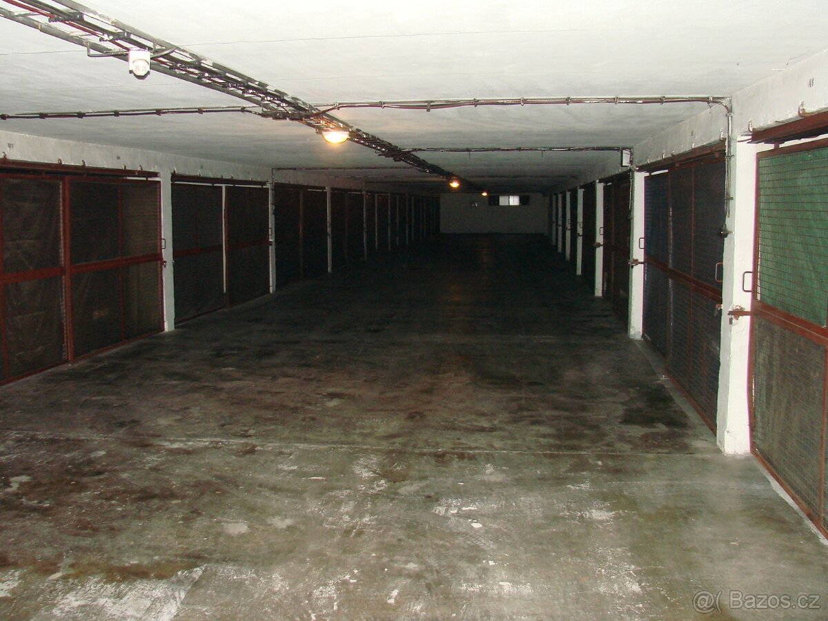 Pronájem garáže - Pardubice Polabiny 3 - 3