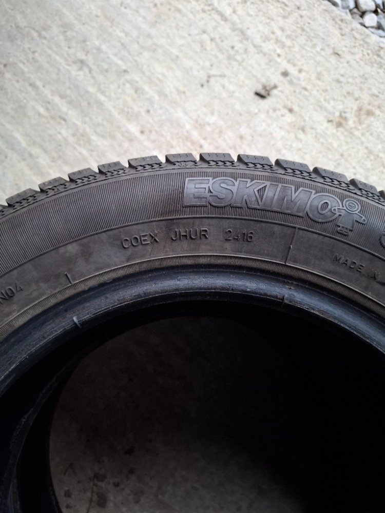 Prodám zimní pneumatiky Sava Eskimo 175/65/R14 - 3