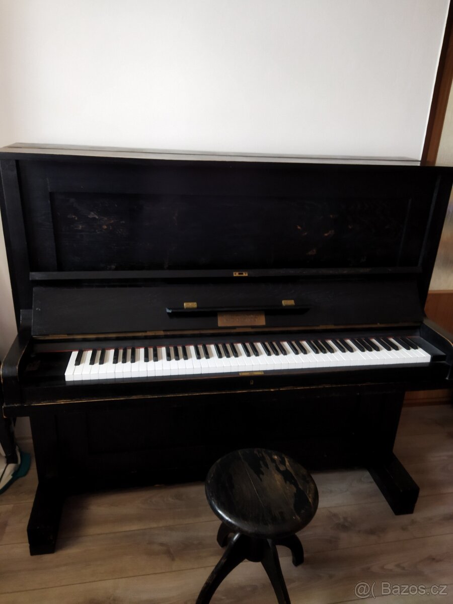 Piano Petrof - 3