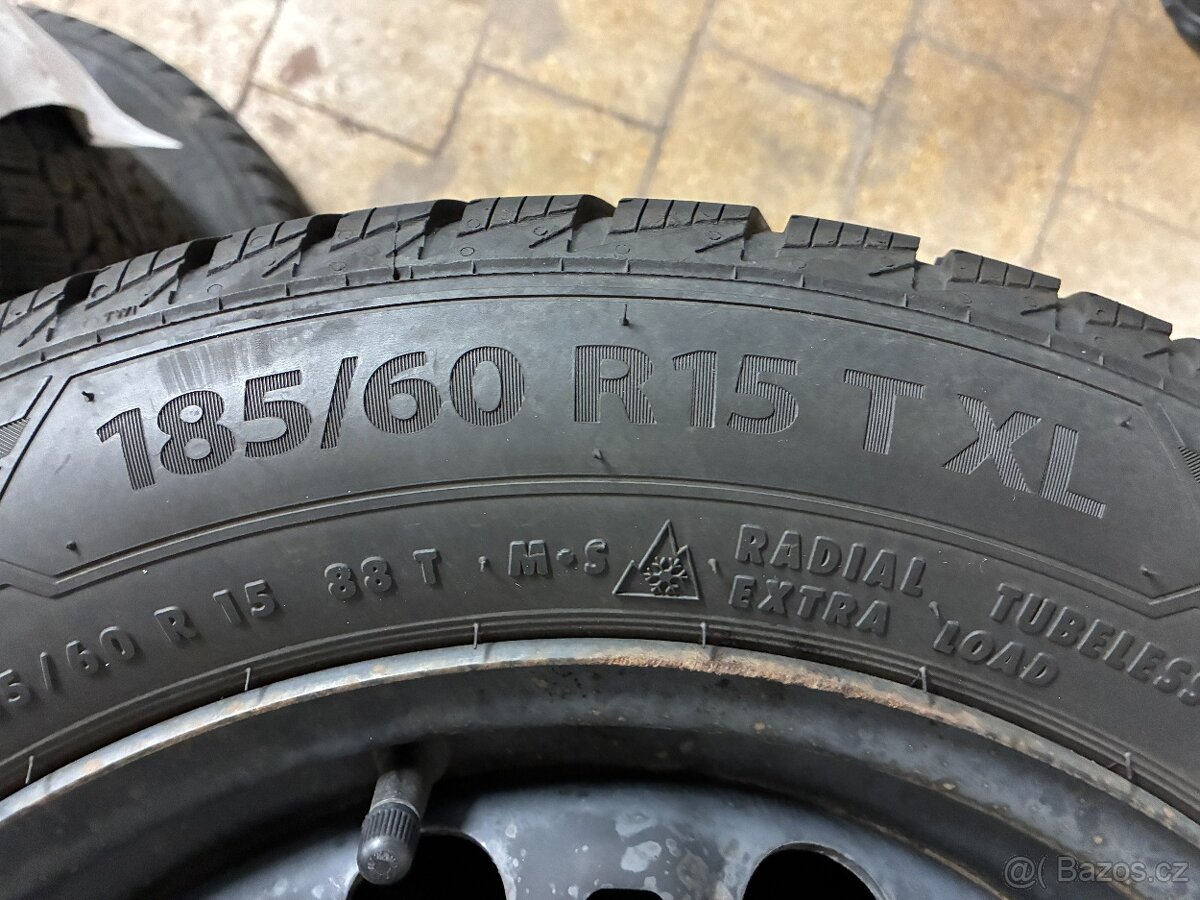 Zimní pneu Škoda Fabia + plechový disk, cena za 1ks - 3