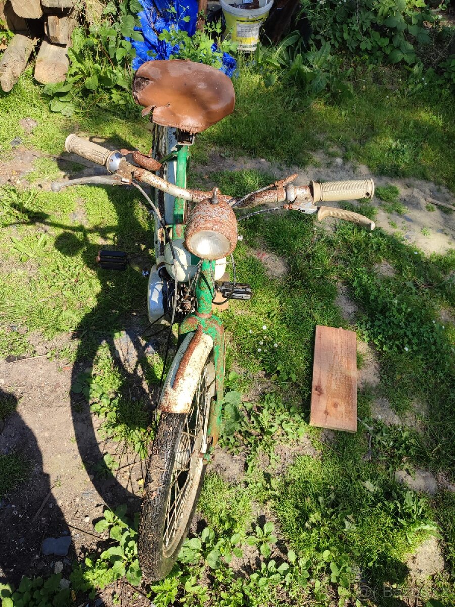 Stadion S11 ušák - 3