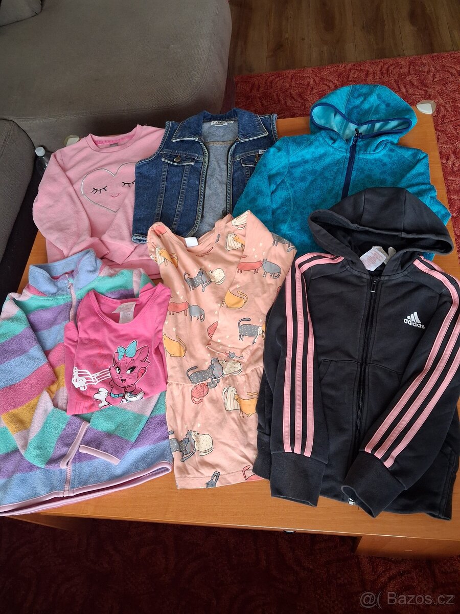 Hilčičí oblečení vel.122/128 - 3