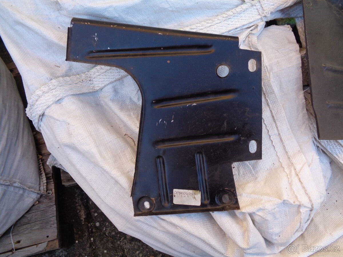 Škoda 110R 110LS original plech pod chladič+ motor - 3