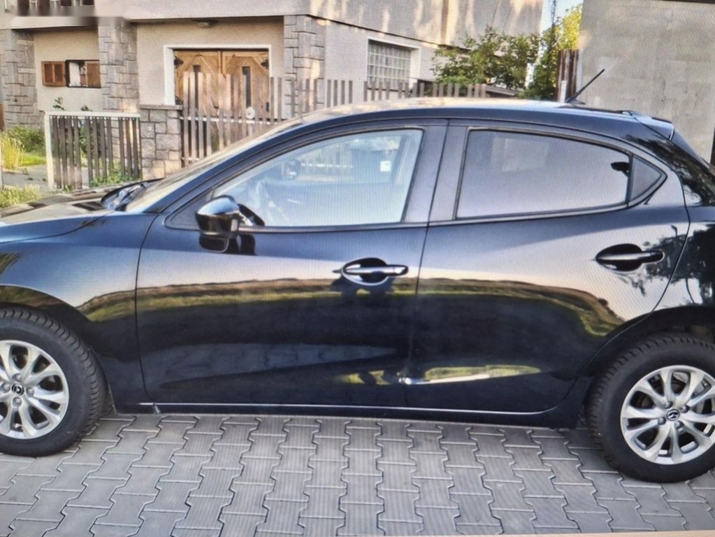 Mazda 2,1.5 66kw facelit max.výbava - 3
