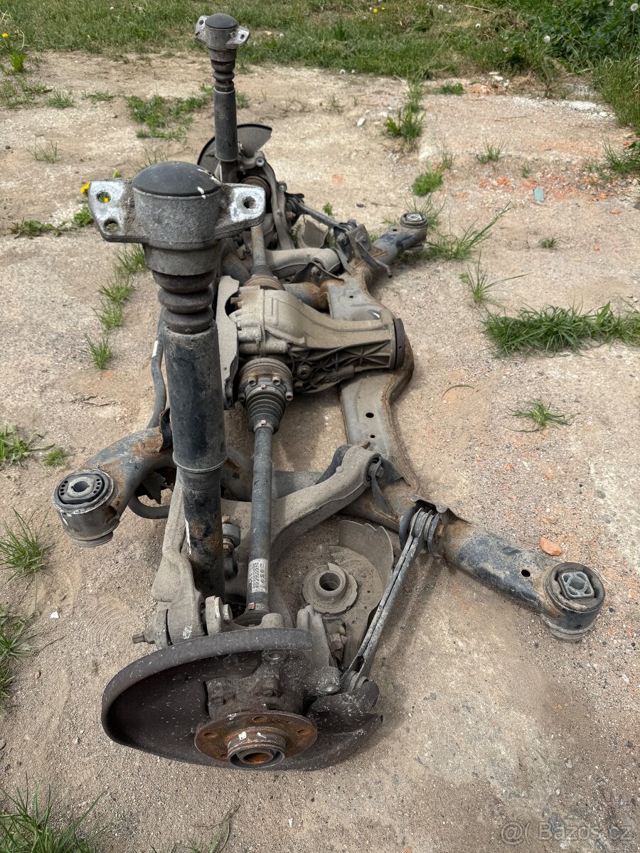 Zadni naprava - Audi A6 4G/C7 - 3