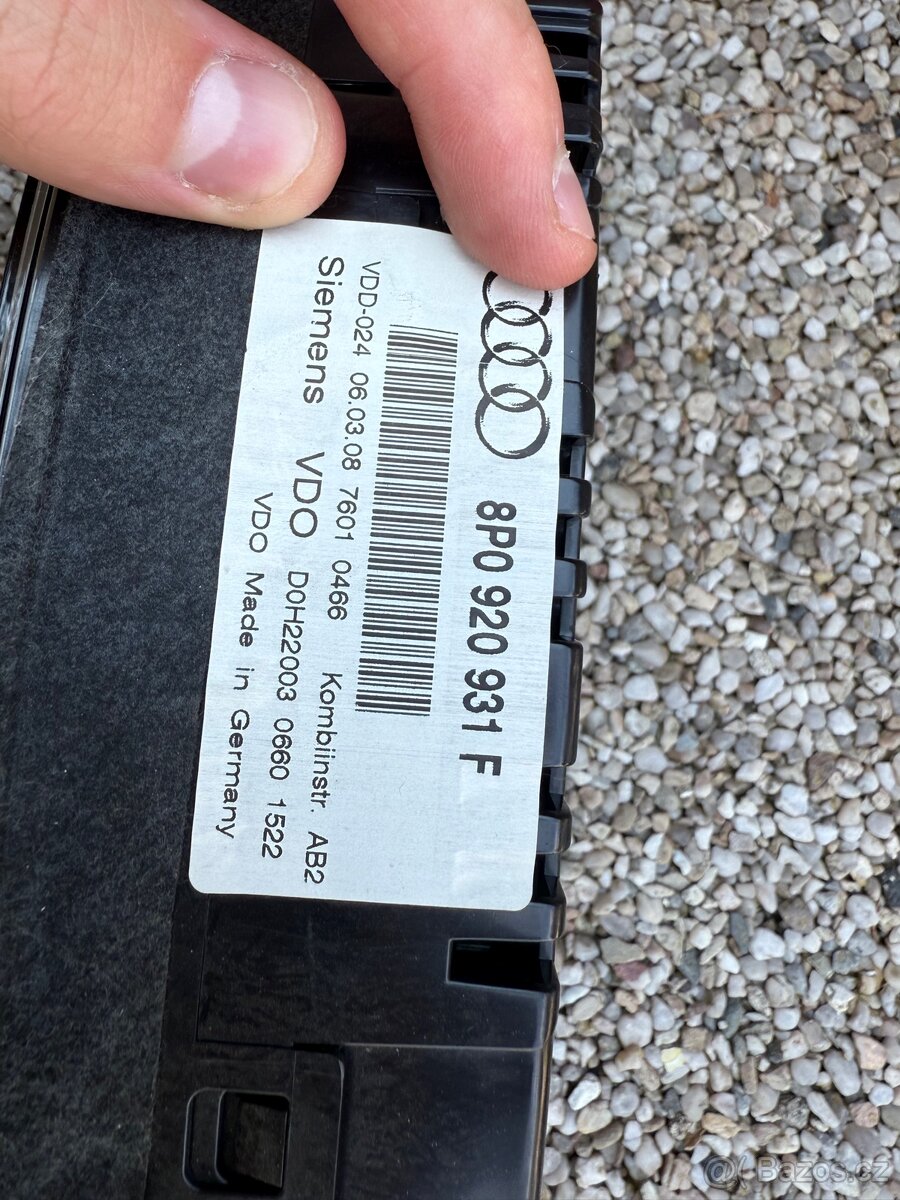 Budíky benzínové Audi A3 2008 - 3