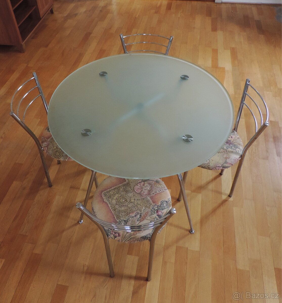 Skleněný stůl + 4 židle - 3