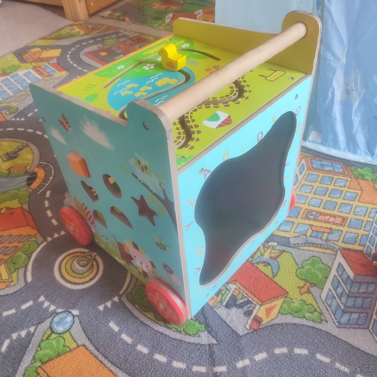 Dětské dřevěné odrážedlo-kostka - 3