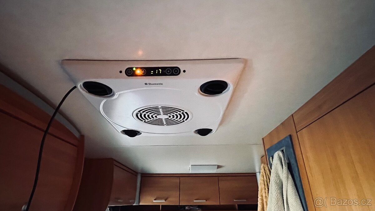 Knaus Sport 550 2012 předstan Klima top stav - 3