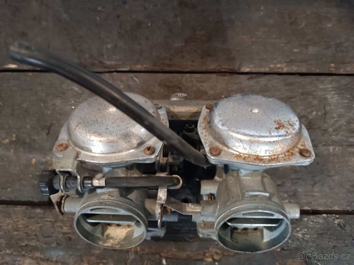 Kawasaki KZ 400 karburátory - 3