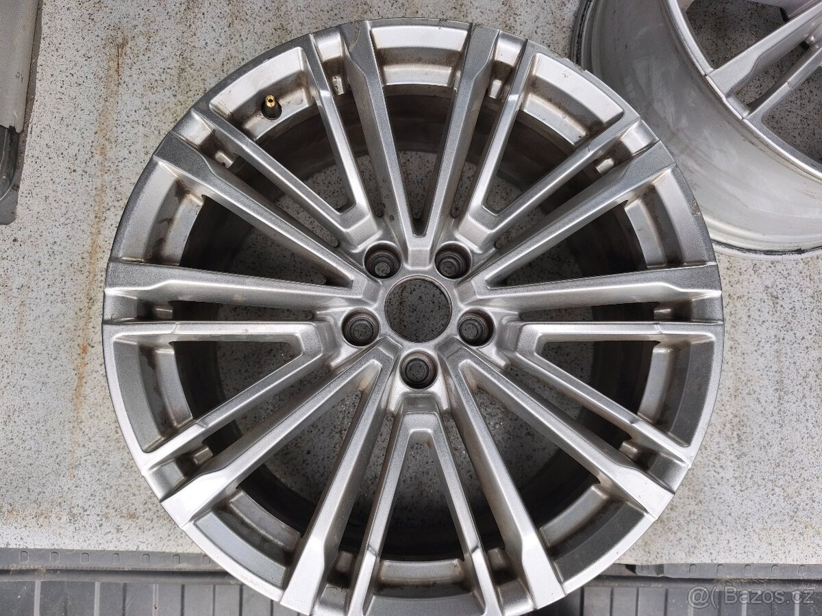 Audi originální Alu kola A5/S5 19' - 3
