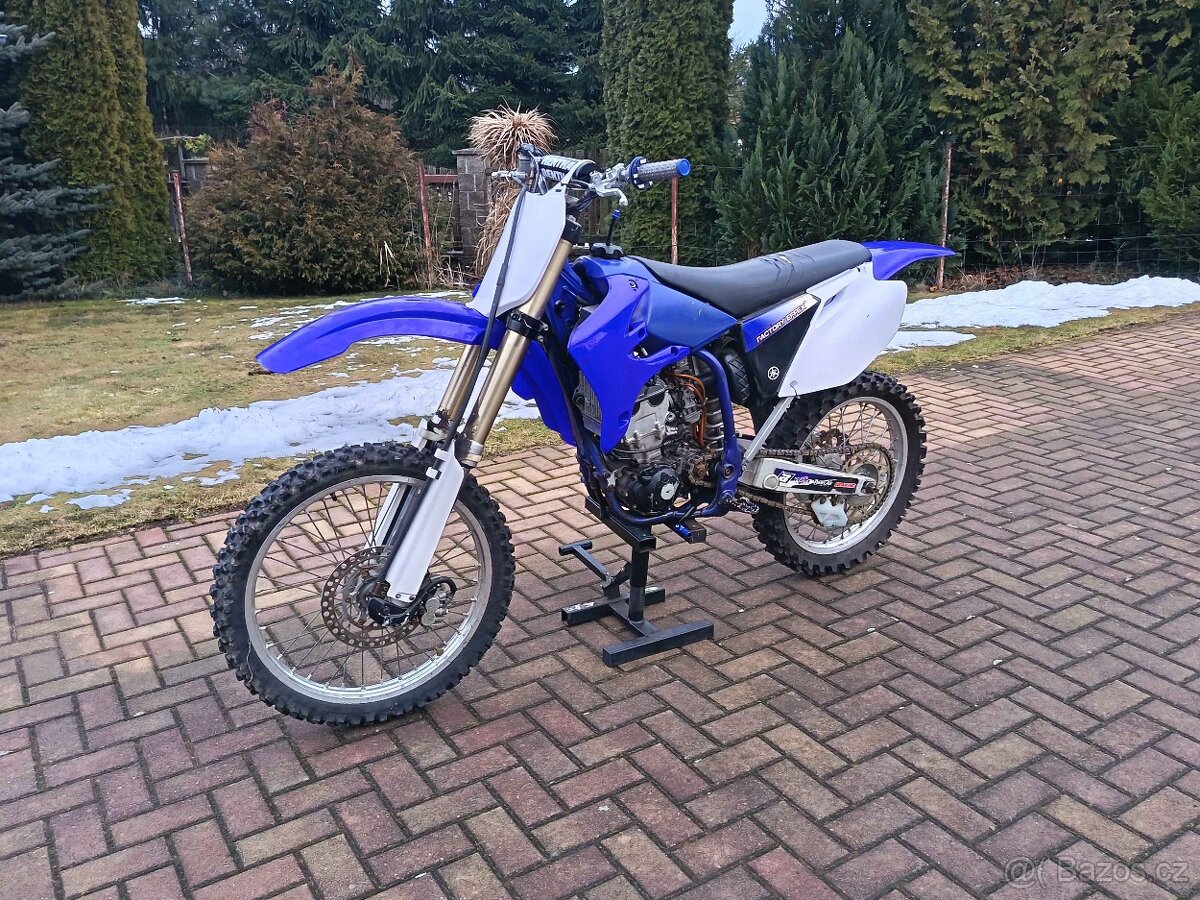Yamaha YZ250F - 3