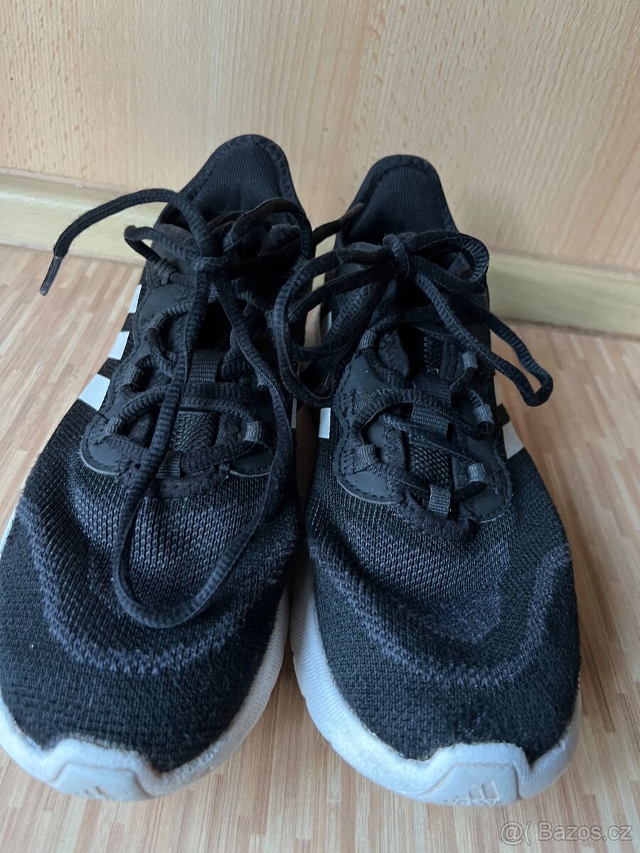 Tenisky Adidas vel.36 2/3 - 3