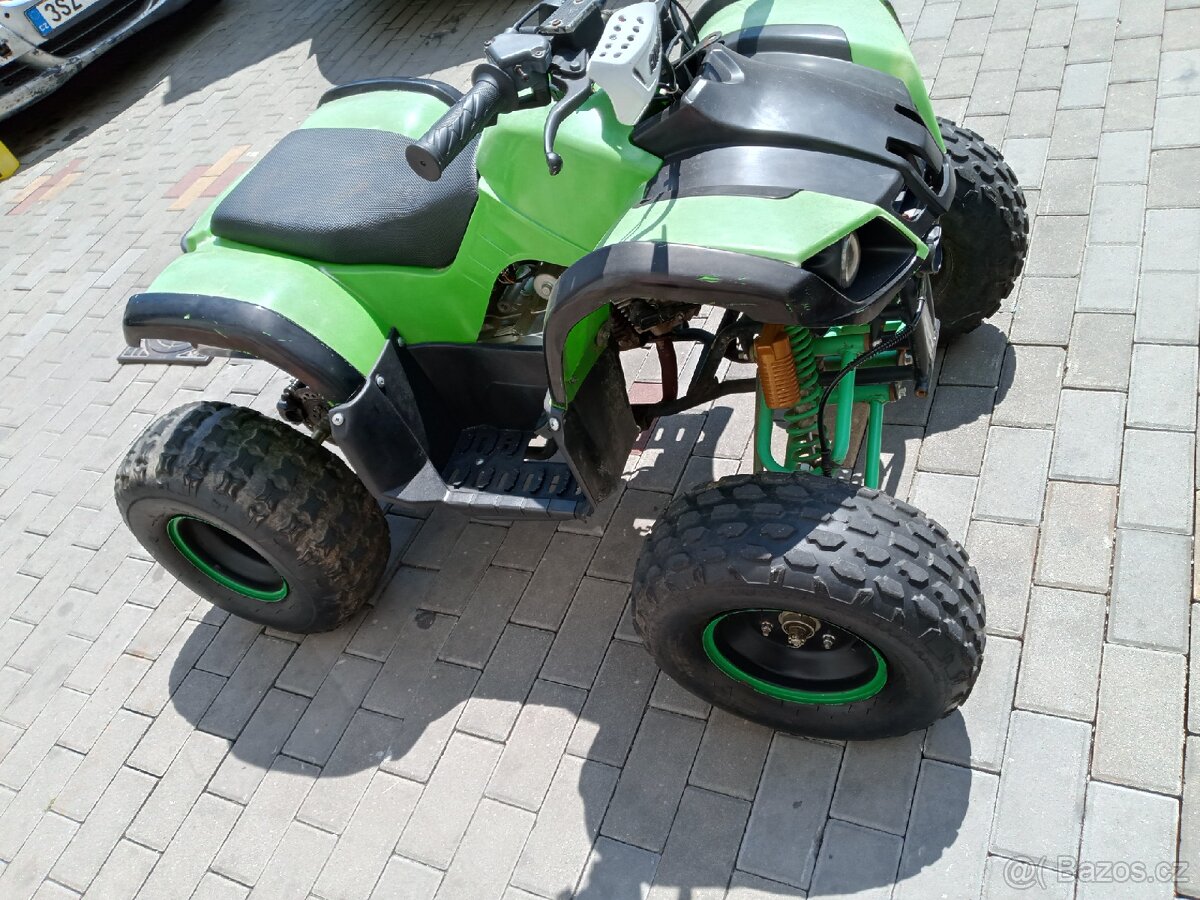 Prodám čtyřkolku 125cc