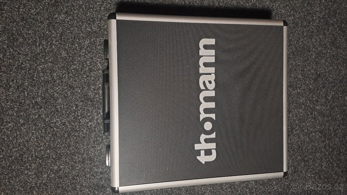 Mixážní pult Beheinger - 3