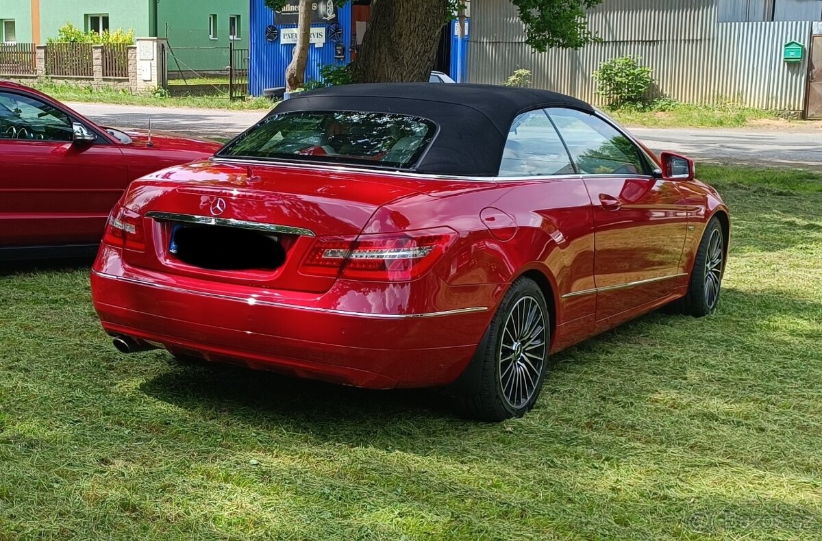 Mercedes Benz E250 CGI Cabrio - 3