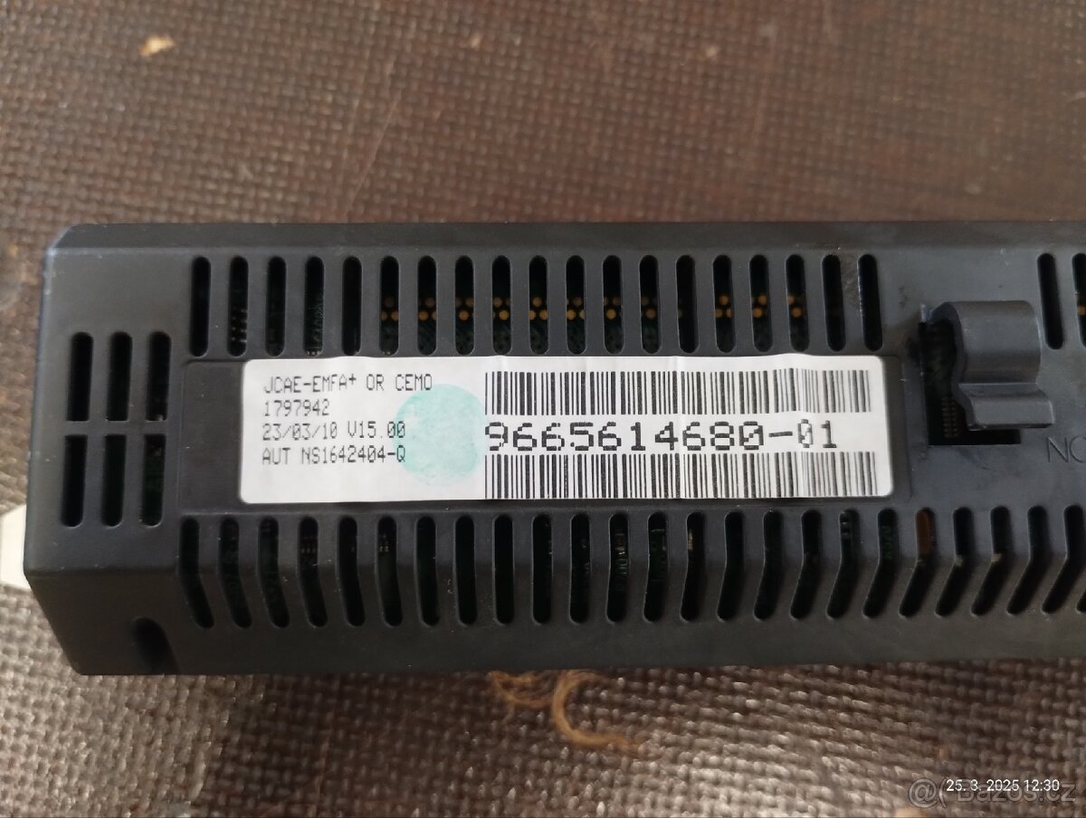 Displej rádia Citroen, Peugeot - 3