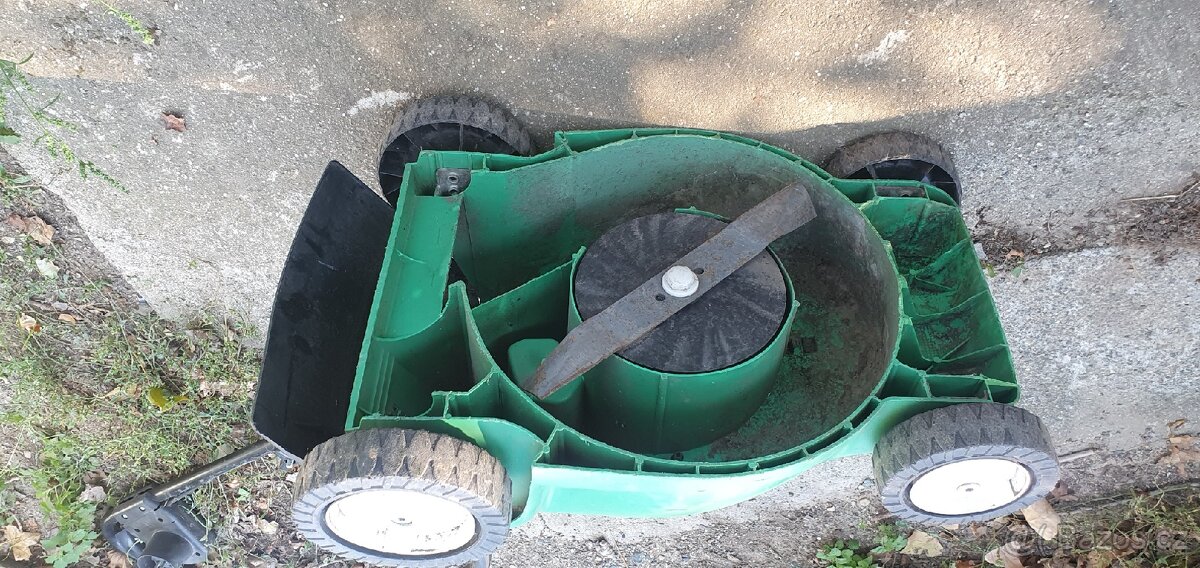 Sekačka na trávu - elektrická 220V. Plně funkční. Brno - 3