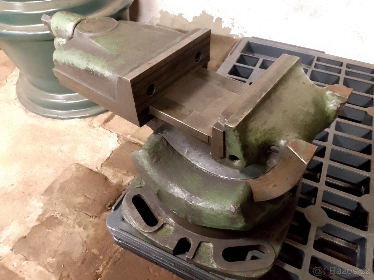 Strojni sverak otocny sklopny 200mm - 3