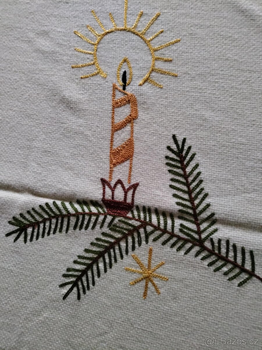 Vyšívaný ubrus vánoční - 3