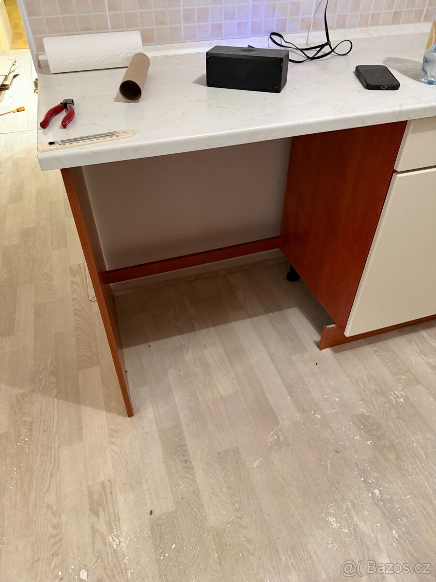 Kuchyňská linka – komplet sestava (bez spotřebičů) - 3